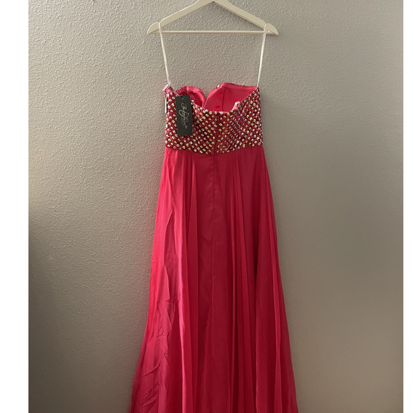 Fabuluxe Couture Fuchsia Pink Beaded Jewel Accented Sweetheart Gown Medium NWT - Picture 3 of 7